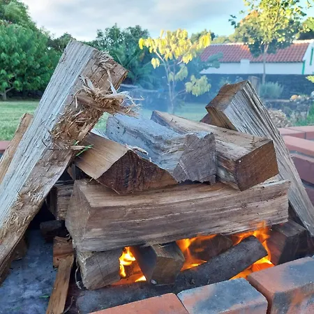 De Baixo Da Ponte Дом отдыха Biscoitos (Terceira)