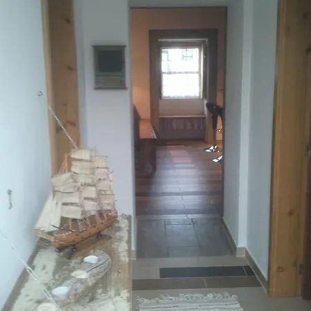 بيت للعطل De Baixo Da Ponte Biscoitos (Terceira)