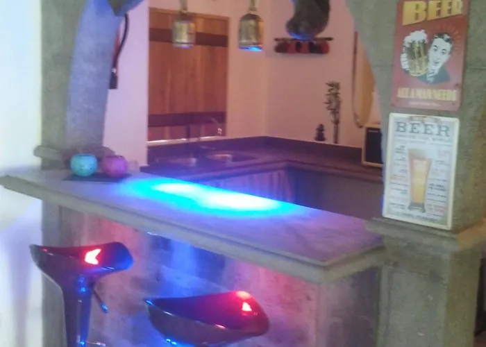 桥下度假屋 度假居