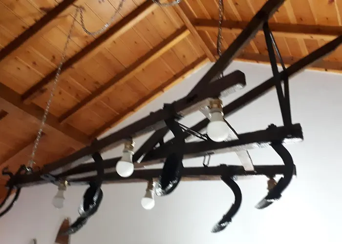 桥下度假屋 度假居